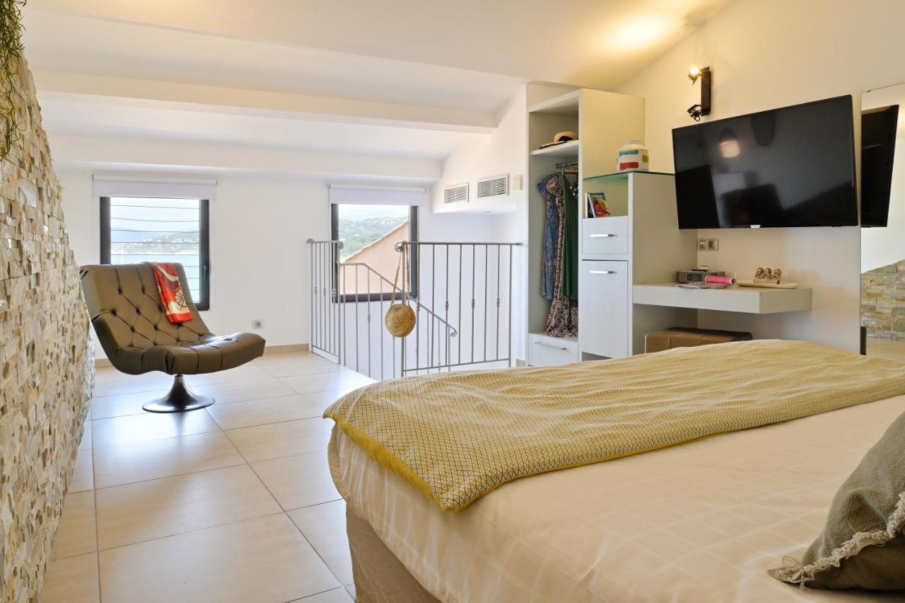 Hotel L'Escale Côté Sud LʼÎle-Rousse Esterno foto