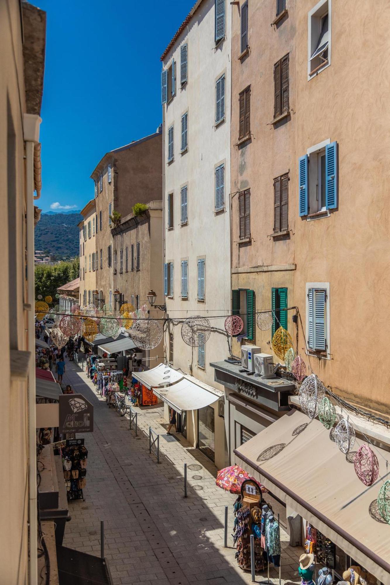 Hotel L'Escale Côté Sud LʼÎle-Rousse Esterno foto
