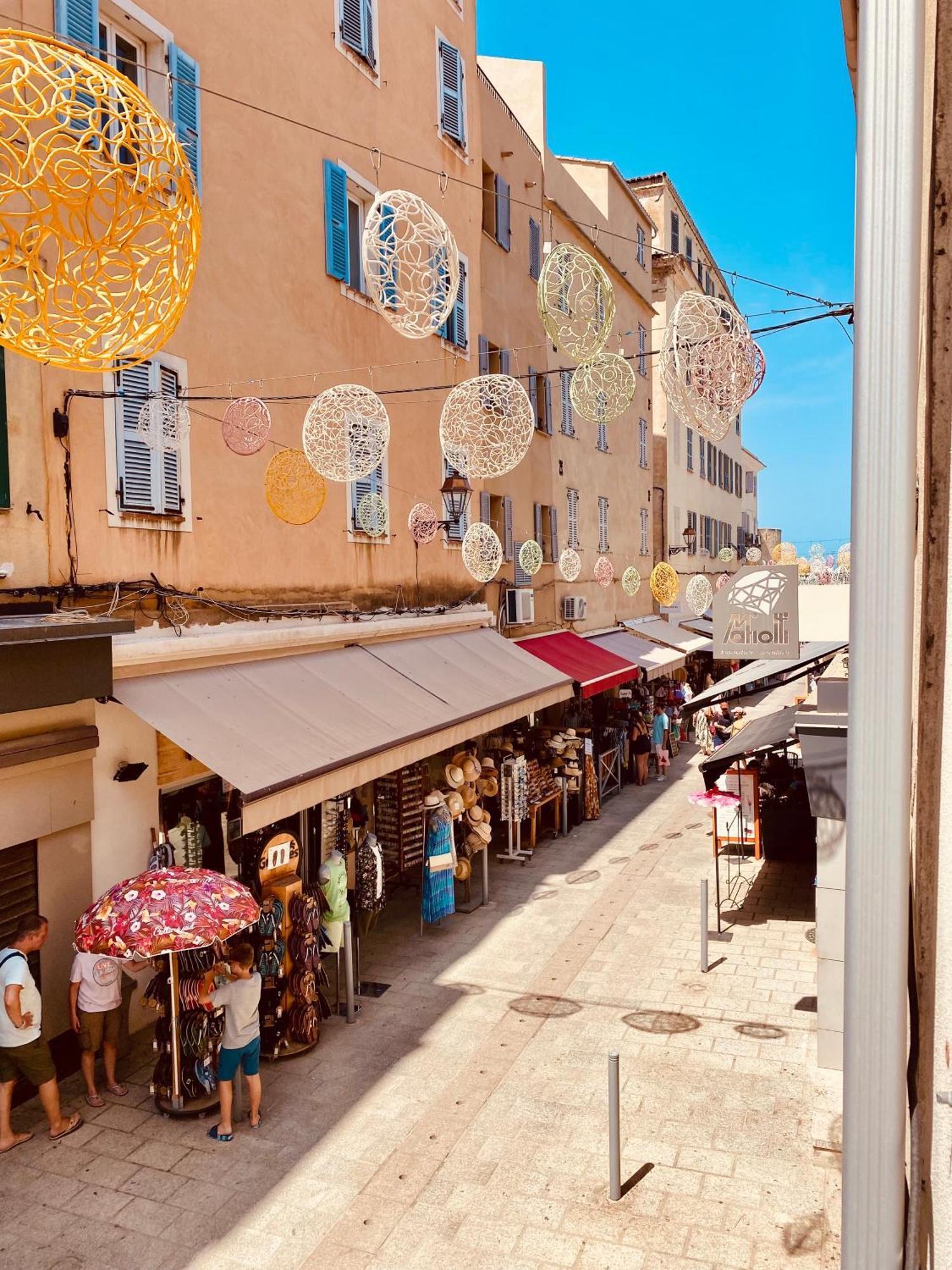 Hotel L'Escale Côté Sud LʼÎle-Rousse Esterno foto