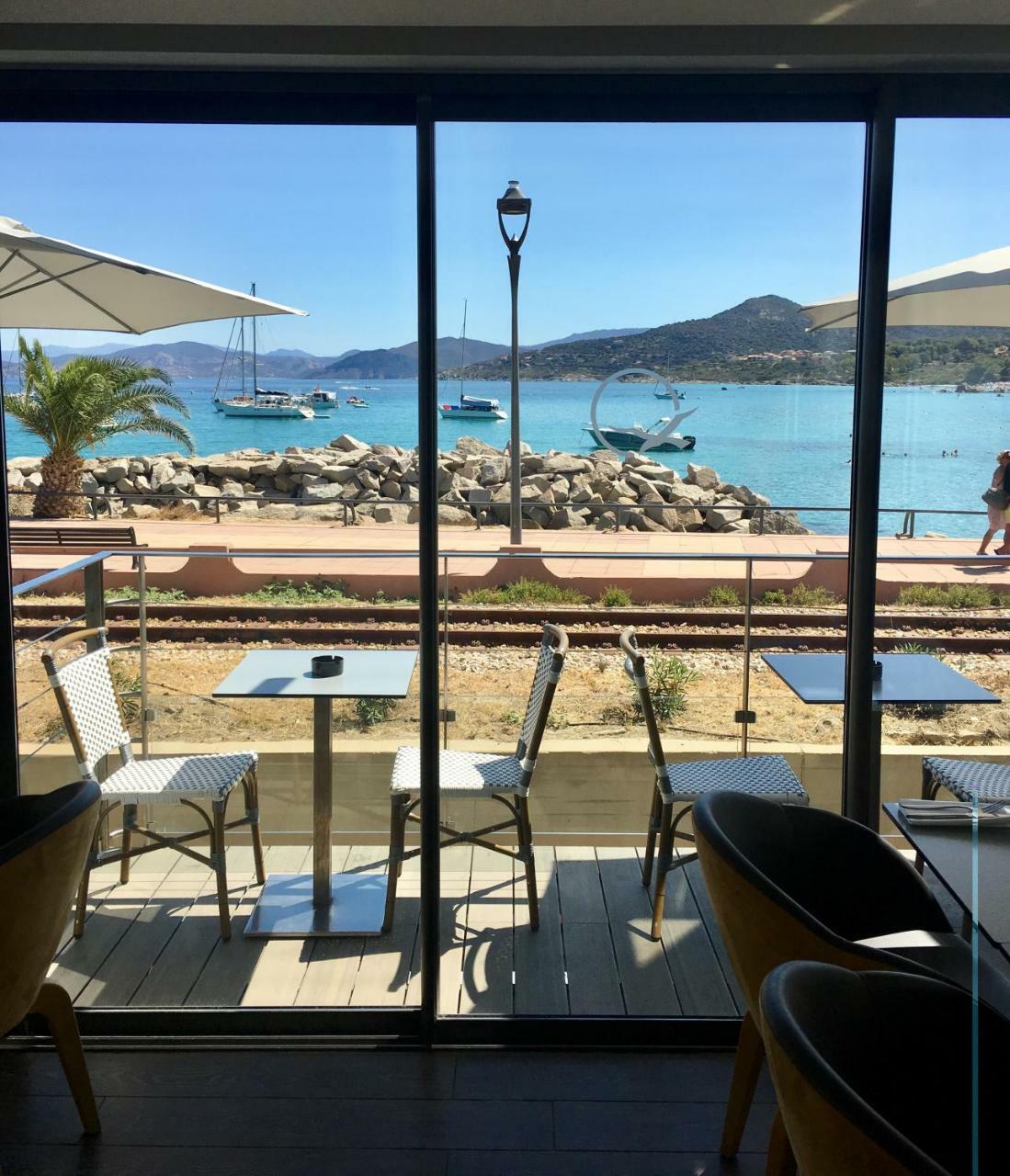 Hotel L'Escale Côté Sud LʼÎle-Rousse Esterno foto
